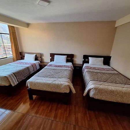 אורובמבה Chaska Valle Inn מראה חיצוני תמונה