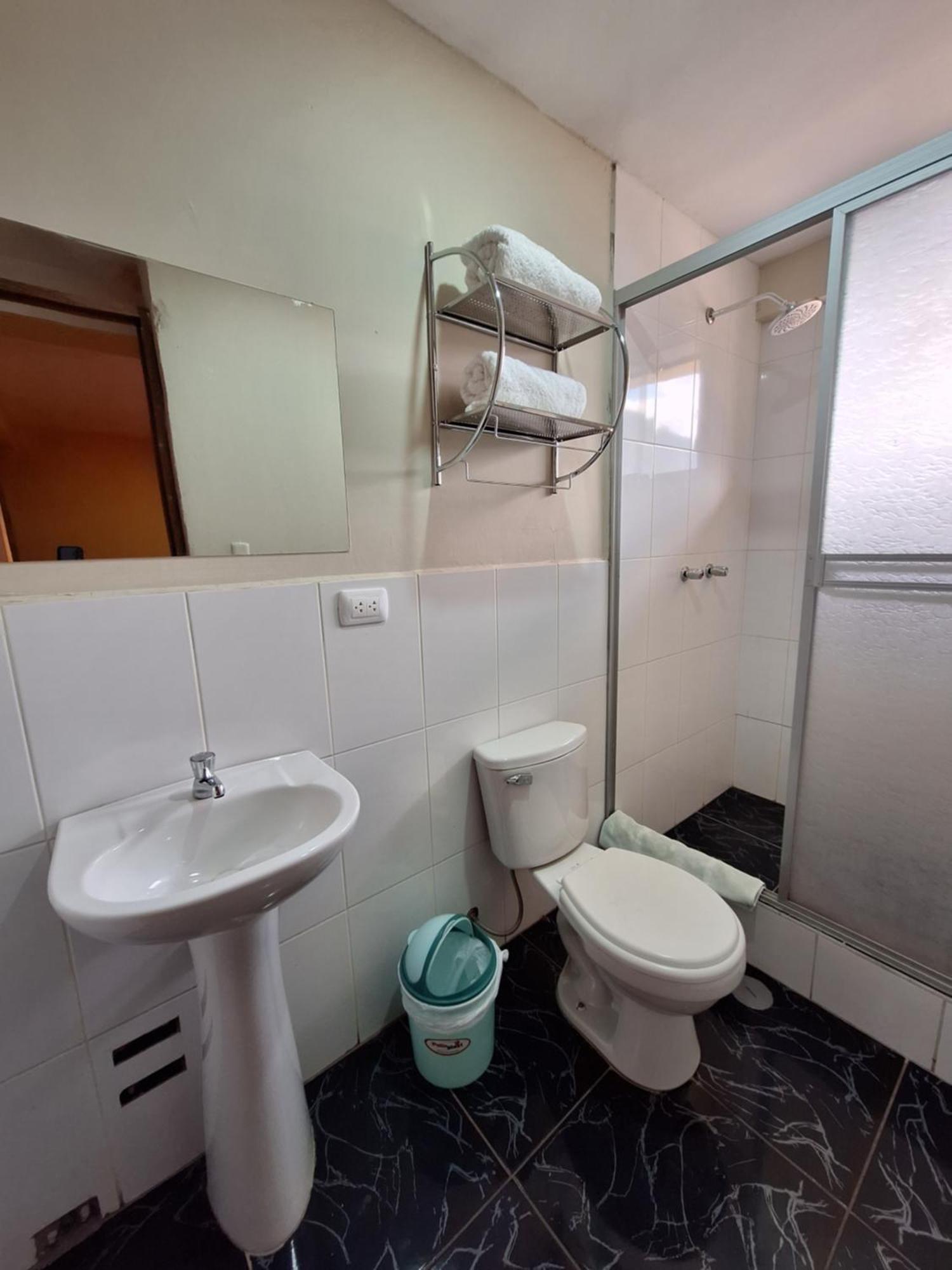אורובמבה Chaska Valle Inn חדר תמונה
