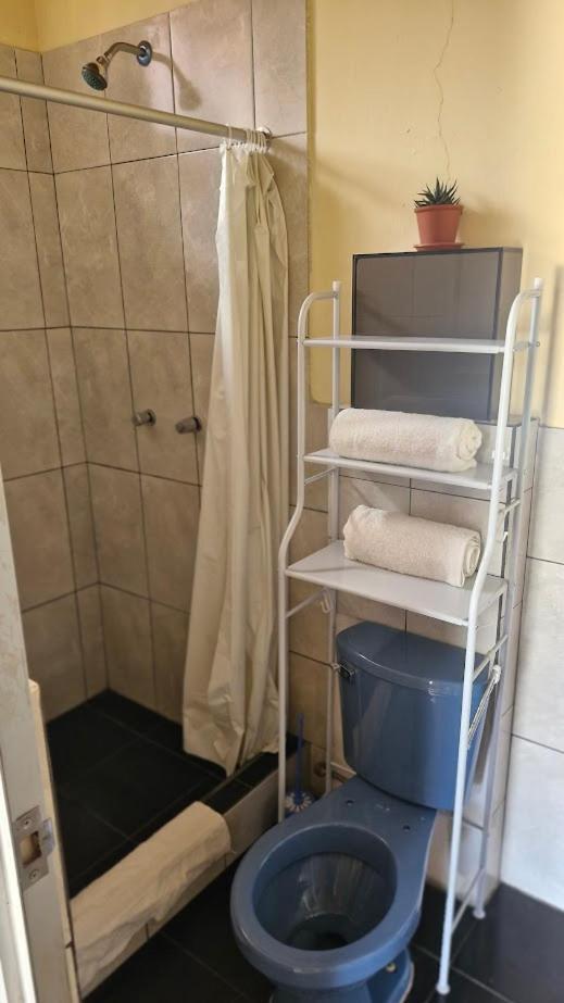 אורובמבה Chaska Valle Inn מראה חיצוני תמונה